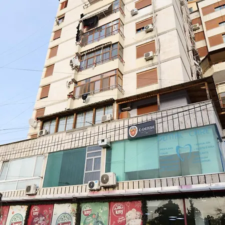 View Spacious 07 تيرانا