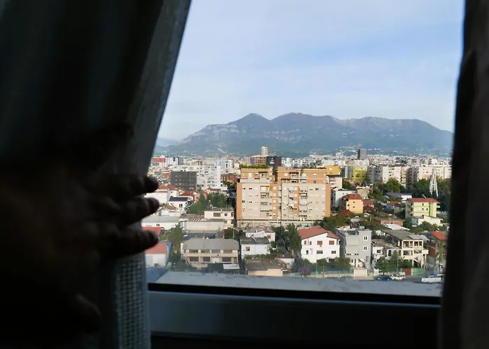 View Spacious 07 Тирана